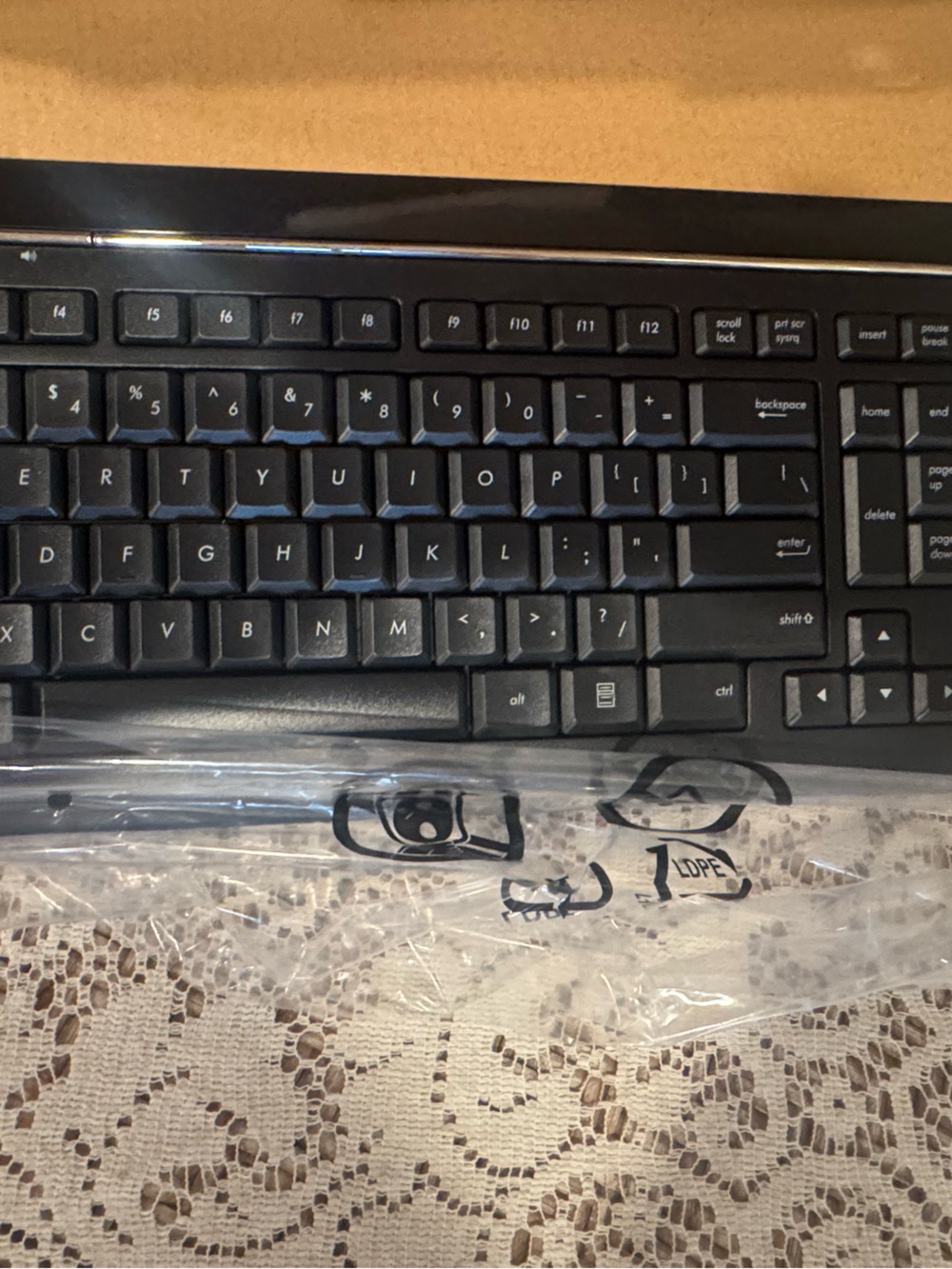 ASUS Black Wired Full-Size USB Keyboard with Numeric Keypad